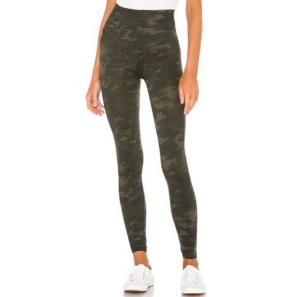 Spanx Seamless Camo Leggings in Green Size Small EUC